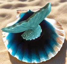 Load image into Gallery viewer, Mermaid Tail Resin Jewelry Holder