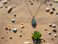 Load image into Gallery viewer, Wire Wrapped Green Agate Necklace