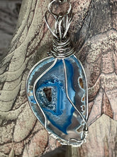 Load image into Gallery viewer, Wire Wrapped Quartz Geode Slice Necklace
